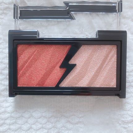 エレクトリックショックアイズ /KATE/アイシャドウパレットを使ったクチコミ(3枚目)