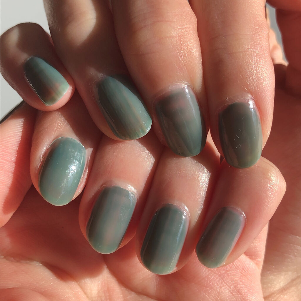 ムードペブルネイル/rom&nd/マニキュアを使ったクチコミ（2枚目）