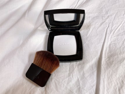 プードゥル ルミエール グラッセ/CHANEL/プレストパウダーを使ったクチコミ(3枚目)