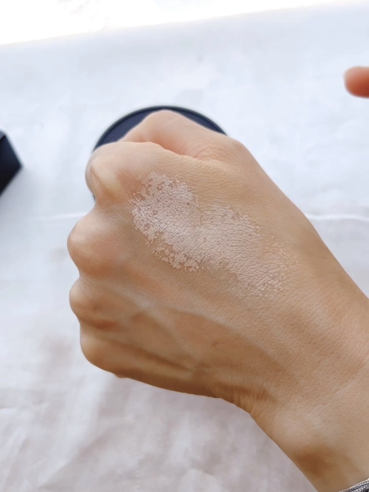 ジャビンドゥソウル ウインクファンデーションパクト/Javin De Seoul/クッションファンデーションを使ったクチコミ（3枚目）