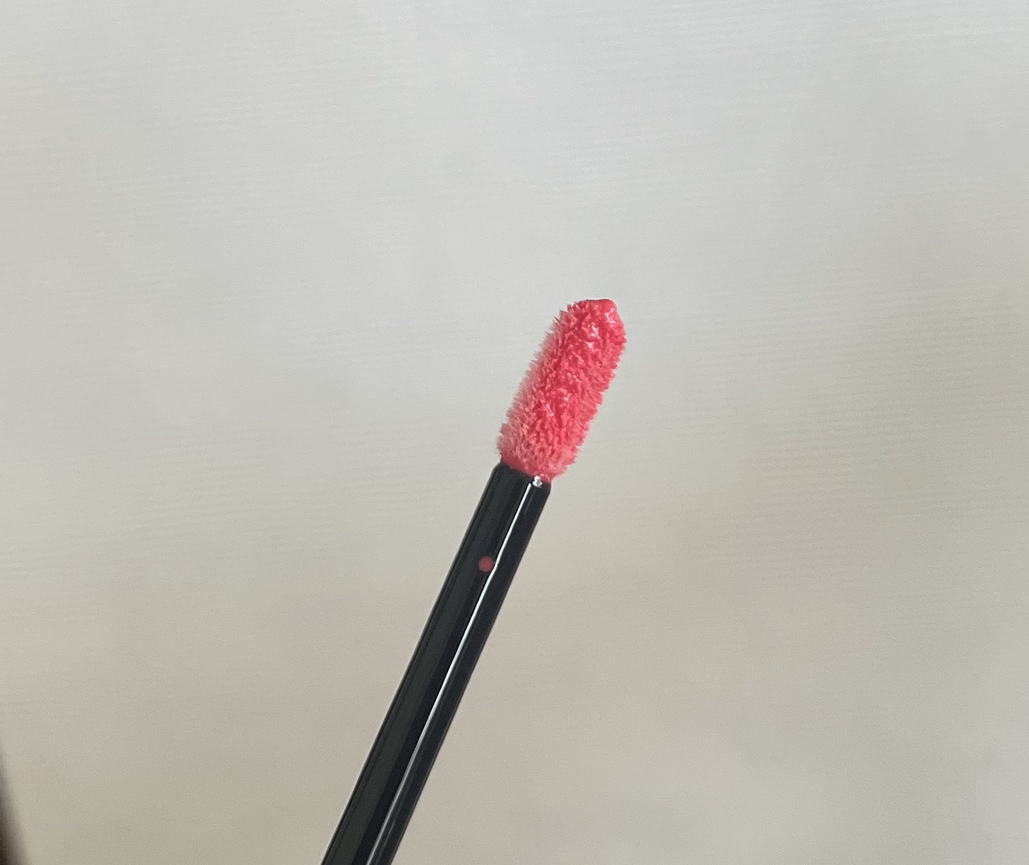 エレガンス ブリリアント ルージュ ビジュー 04/Elégance/リップグロスを使ったクチコミ（2枚目）