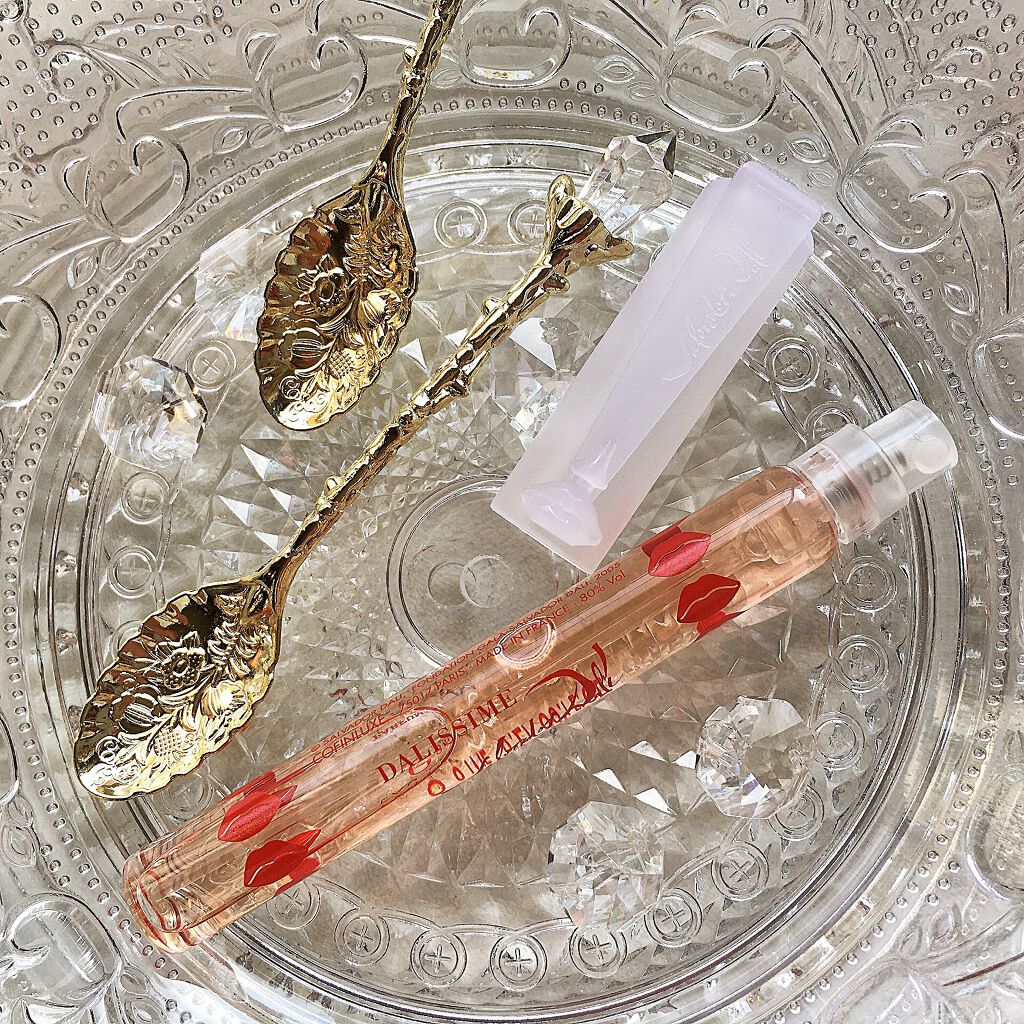 梅ちゃんアラフィフツヤ肌オタク on LIPS 「ダリの香水「ダリッシム」香りのアンバサダー募集中です𓈒𓂂𓏸𓅪𓂃..」(1枚目)