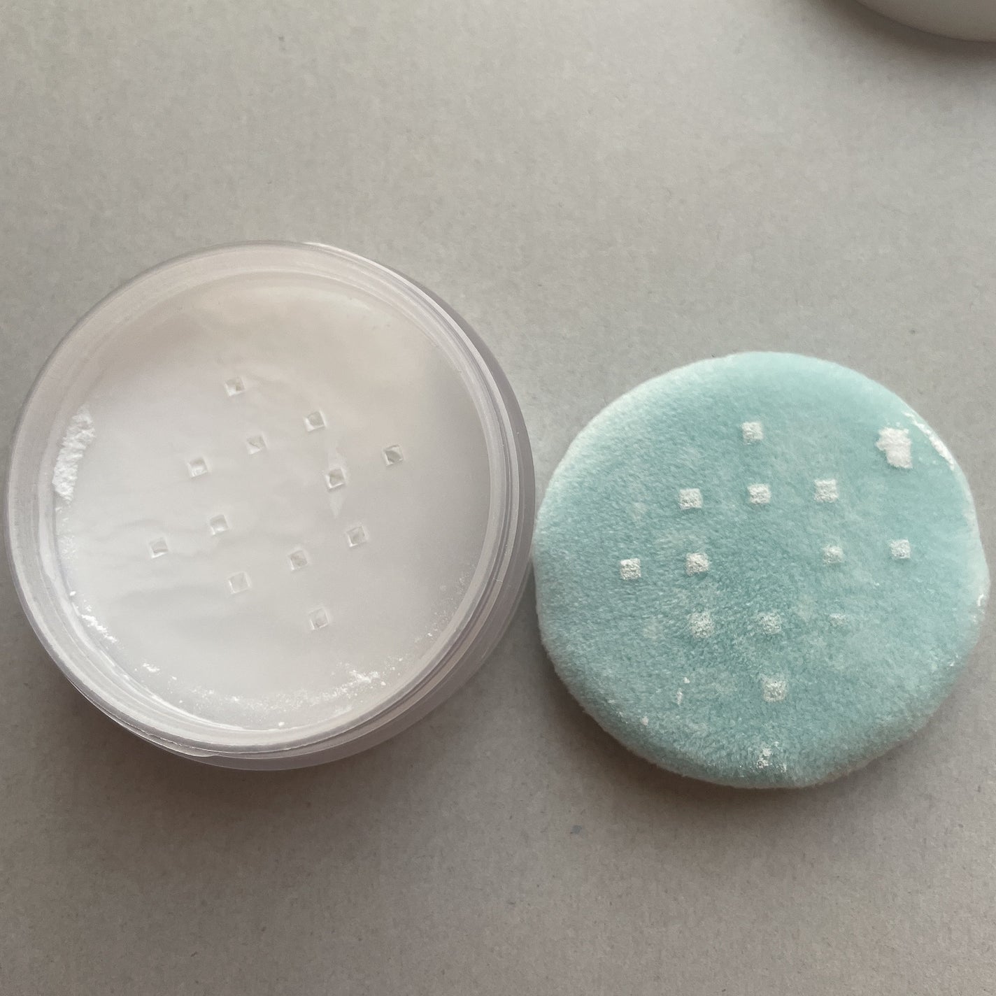 薬用 ノーセバム アクネパウダー/innisfree/フェイスパウダーを使ったクチコミ(2枚目)