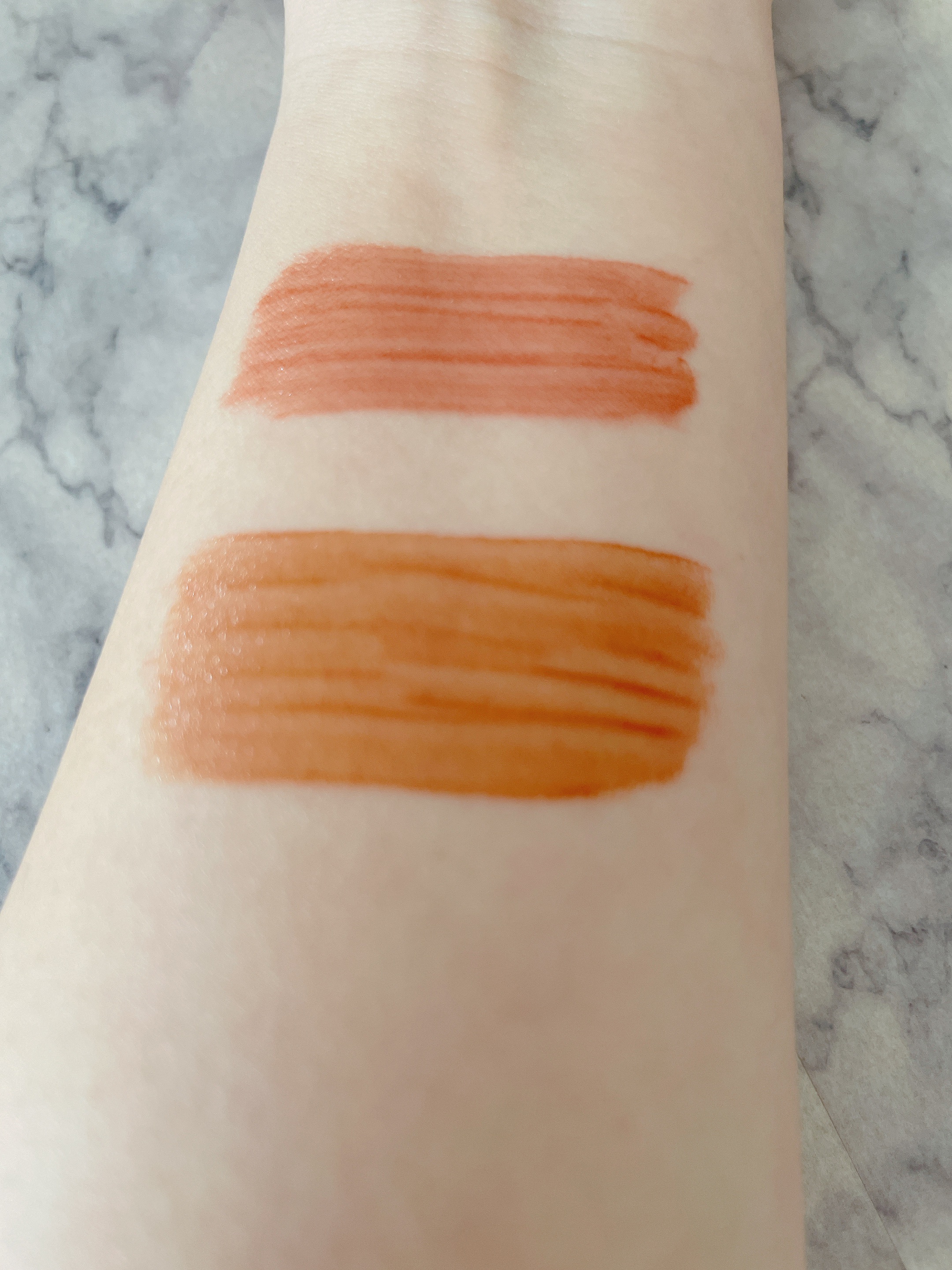 アディクション　リップ セラム ティント 004 Toffee Kiss/ADDICTION/リップティントを使ったクチコミ（2枚目）