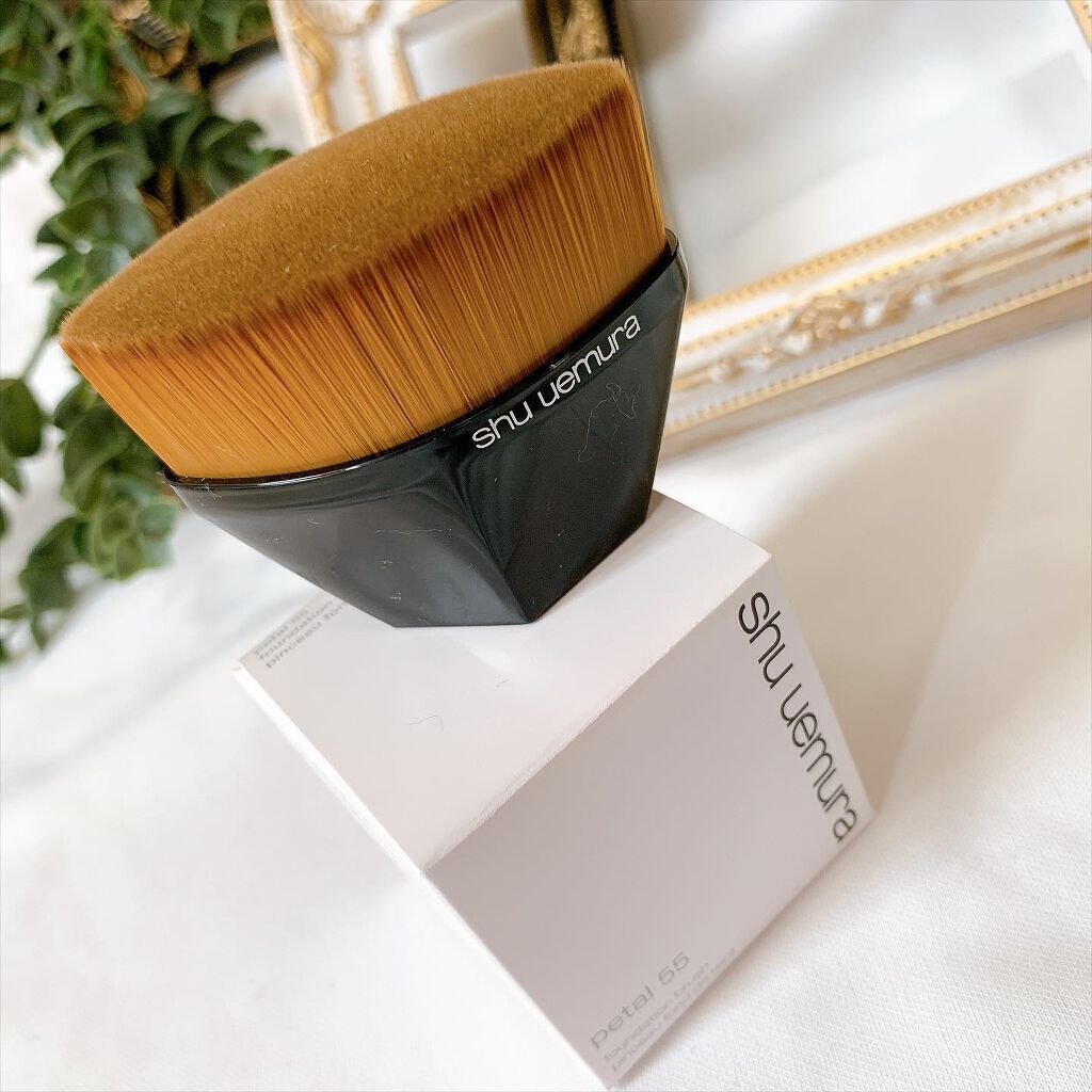 ペタル 55 ファンデーション ブラシ ペタル 55 ファンデーション ブラシ/shu uemura/メイクブラシを使ったクチコミ（2枚目）