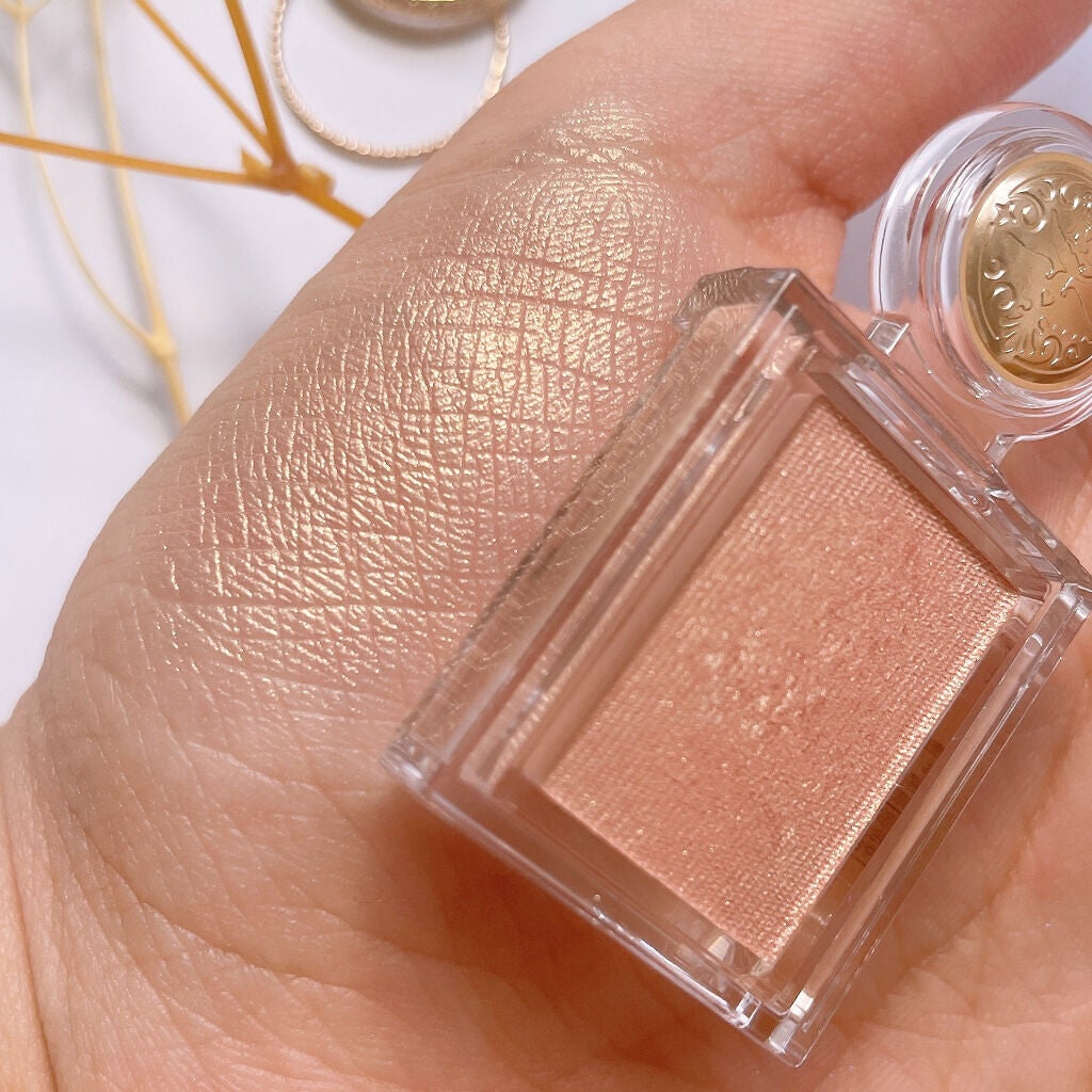 シャドーカスタマイズ/MAJOLICA MAJORCA/単色アイシャドウを使ったクチコミ(3枚目)