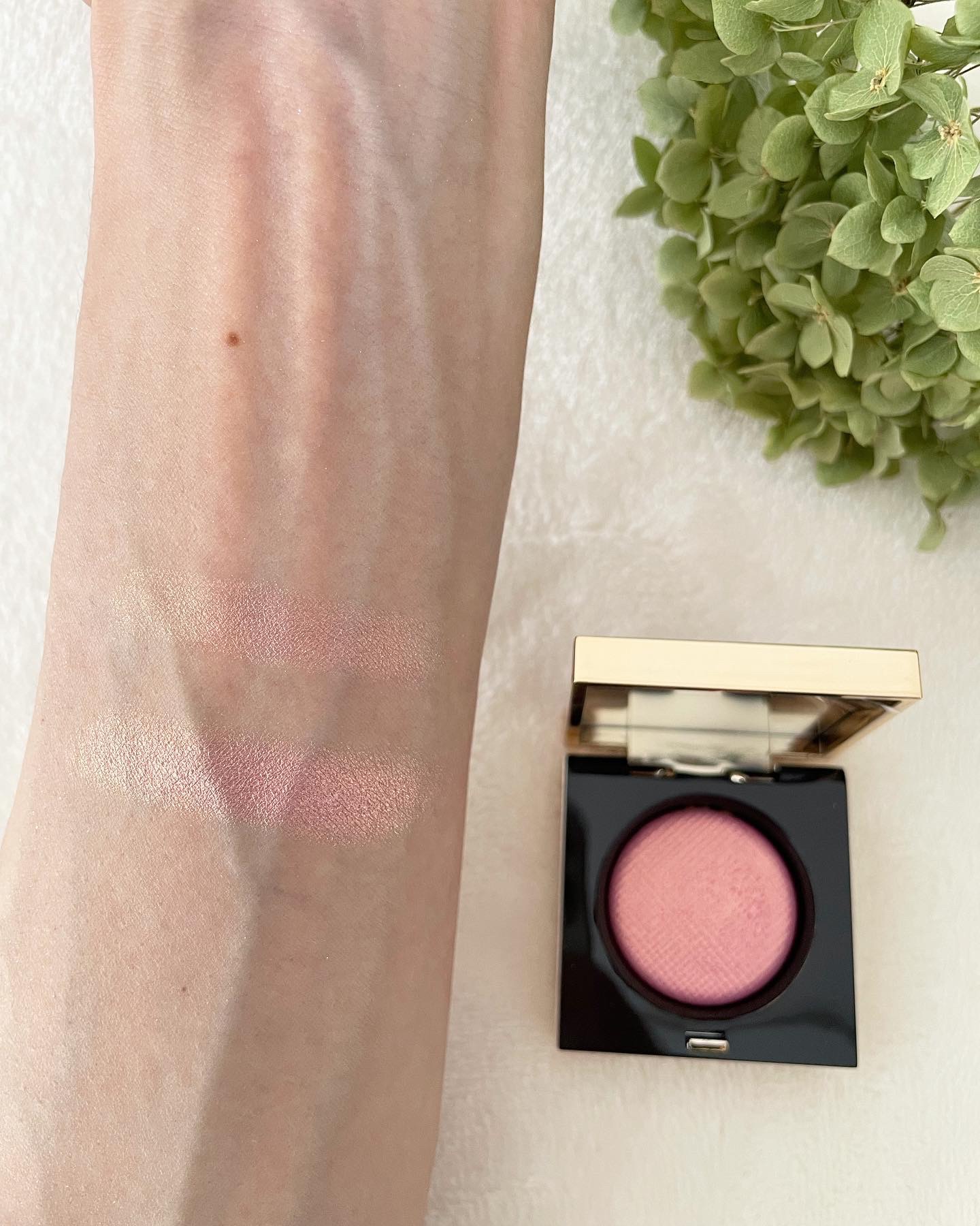 リュクスアイシャドウ L29 ソーラーウィンド(リッチ スパークル) /BOBBI BROWN/単色アイシャドウを使ったクチコミ（3枚目）