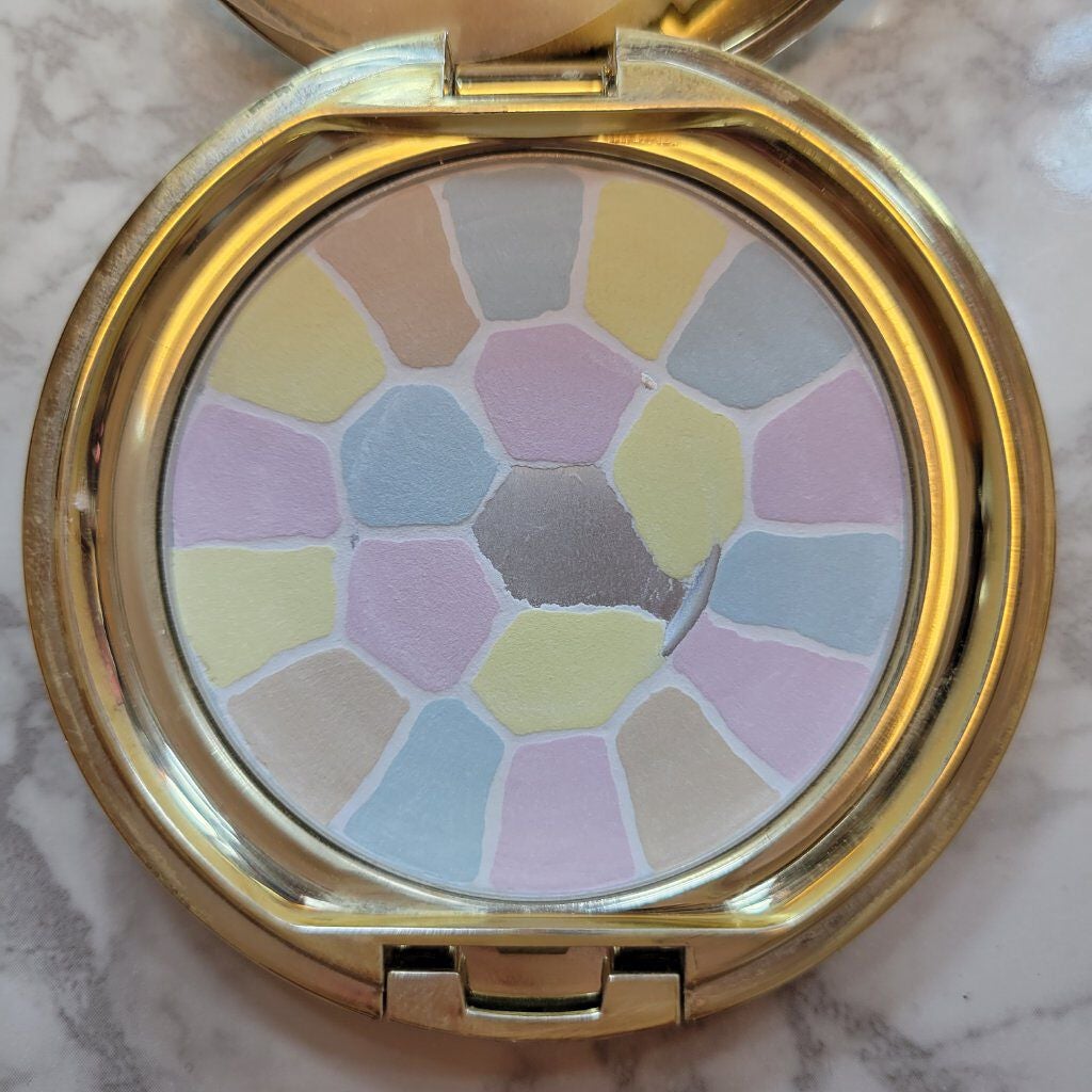 ラ プードル オートニュアンス/Elégance/プレストパウダーを使ったクチコミ(1枚目)