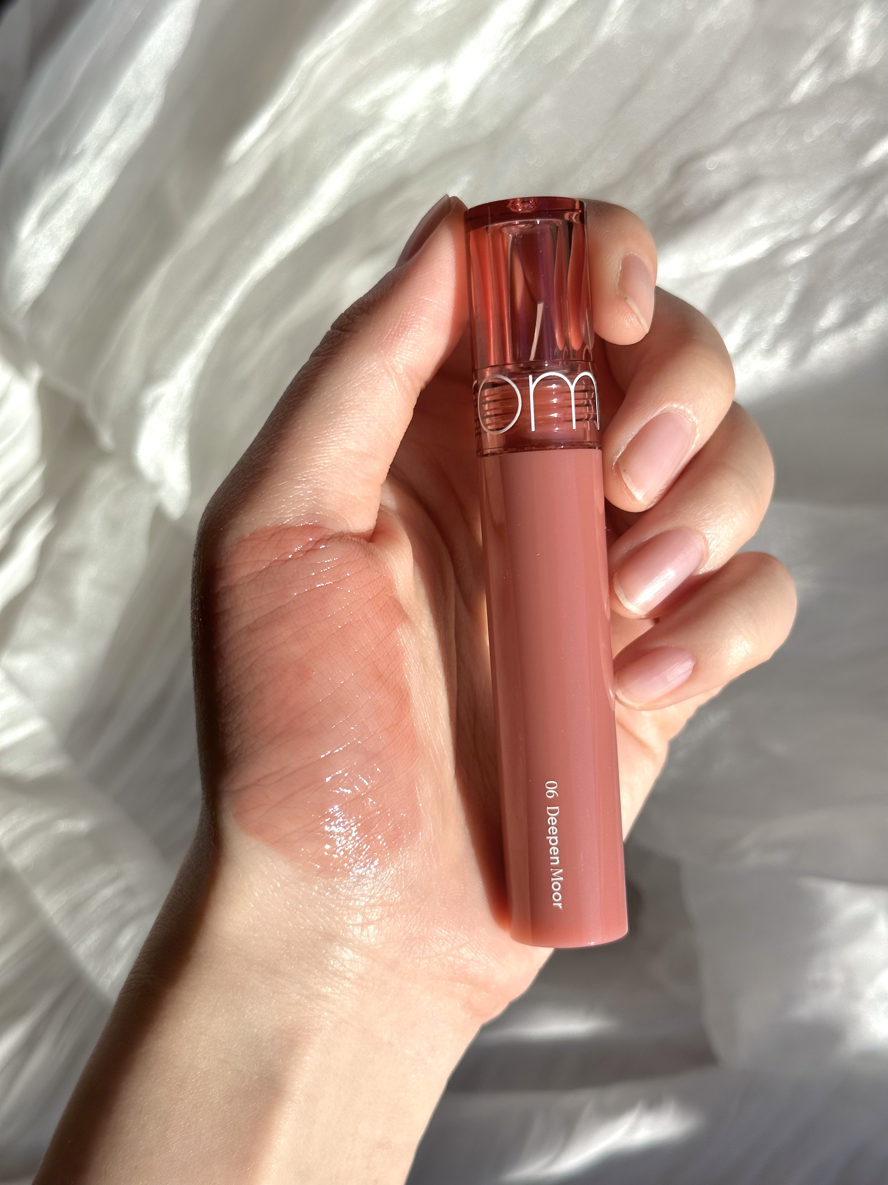 グラスティングカラーグロス/rom&nd/リップグロスを使ったクチコミ（3枚目）