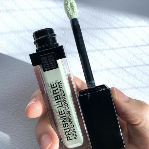 プリズム・リーブル・スキンケアリング・コレクター/GIVENCHY/化粧下地を使ったクチコミ(1枚目)