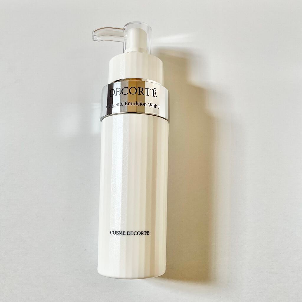 セルジェニー エマルジョン ホワイト ER (よりしっとりタイプ)/DECORTÉ/乳液を使ったクチコミ(1枚目)