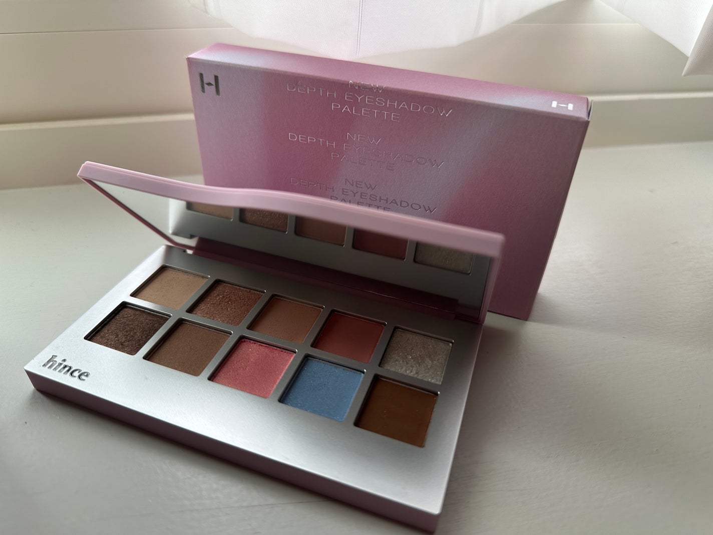 ニューデップスアイシャドウパレット/hince/アイシャドウパレットを使ったクチコミ(1枚目)