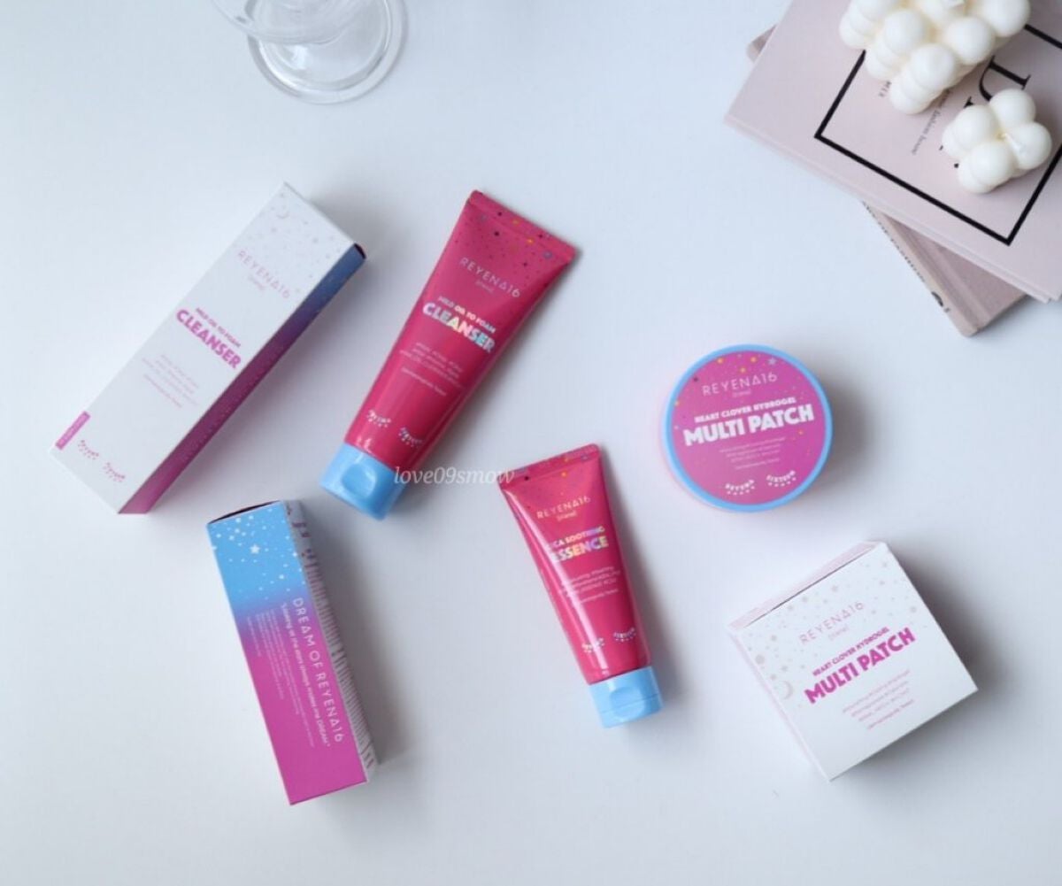 rinko on LIPS 「キラキラで可愛い〜♡韓国コスメ『REYENA16(リイェナ16..」(1枚目)