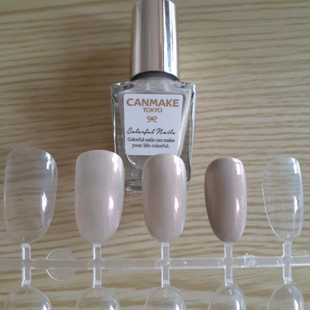 カラフルネイルズ/キャンメイク/マニキュアを使ったクチコミ(3枚目)