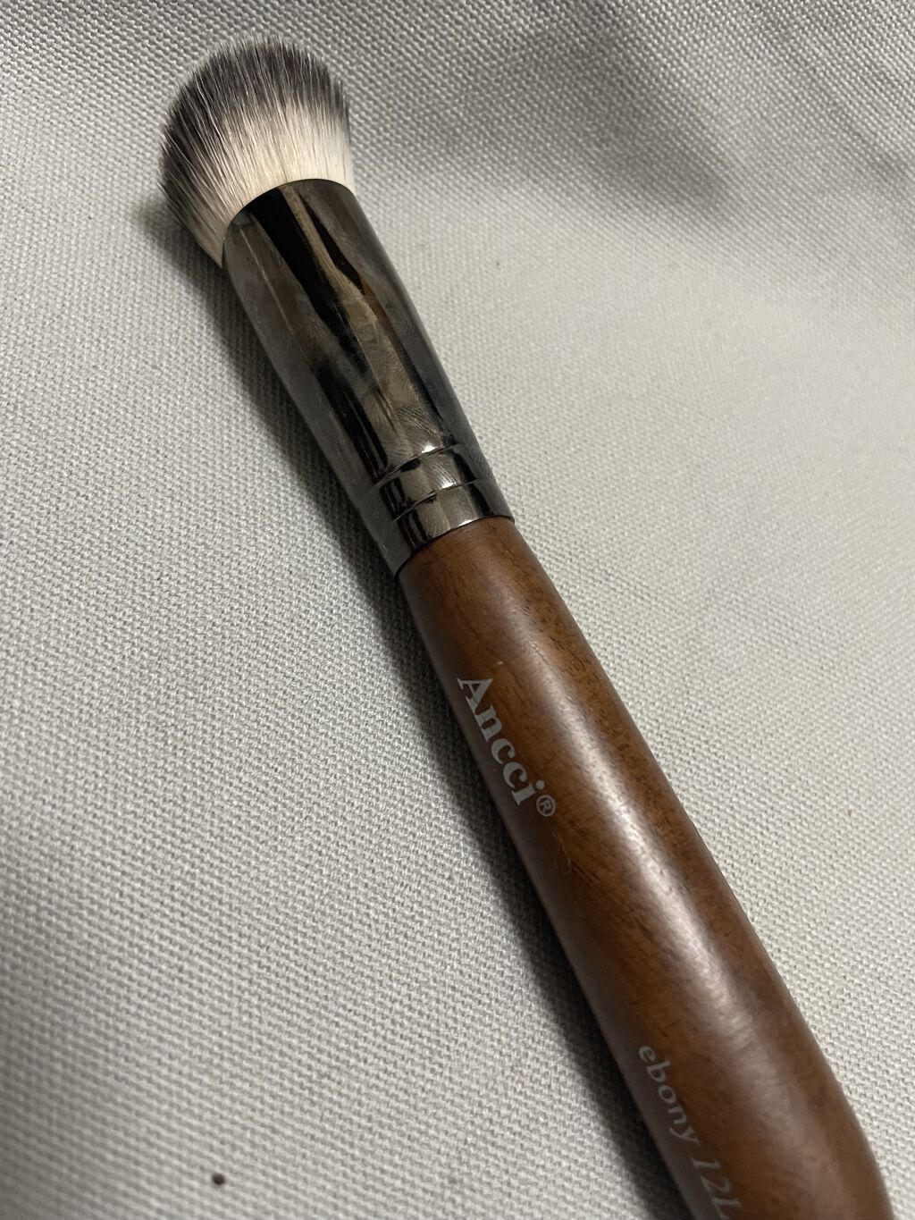 Ancci brush Ebony 12Lのクチコミ「ブランド名:アンシブラシ
製品名:Ebony 12L
カテゴリー:ファンデーションブラシ
素材.....」（1枚目）