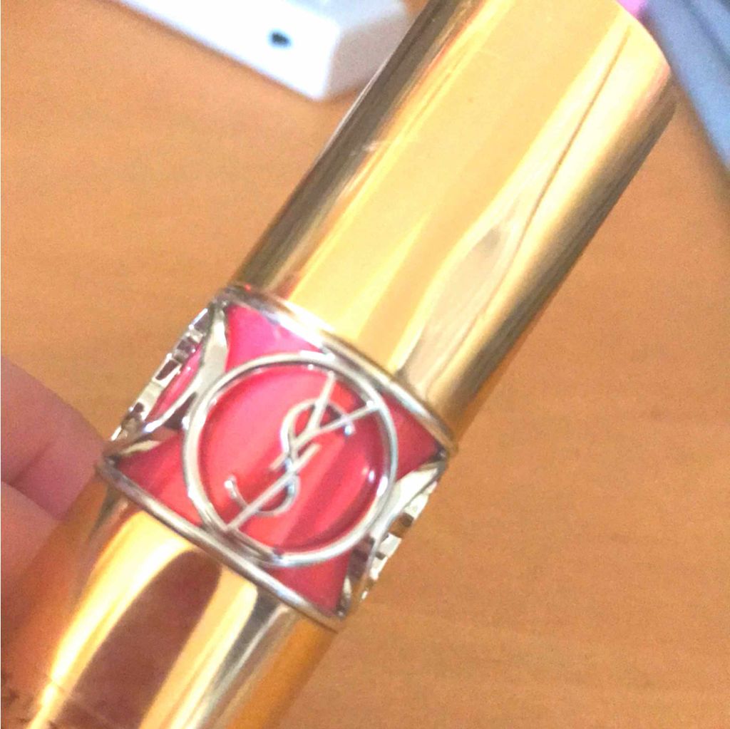 ルージュ ヴォリュプテ シャイン/YVES SAINT LAURENT BEAUTE/口紅を使ったクチコミ（2枚目）