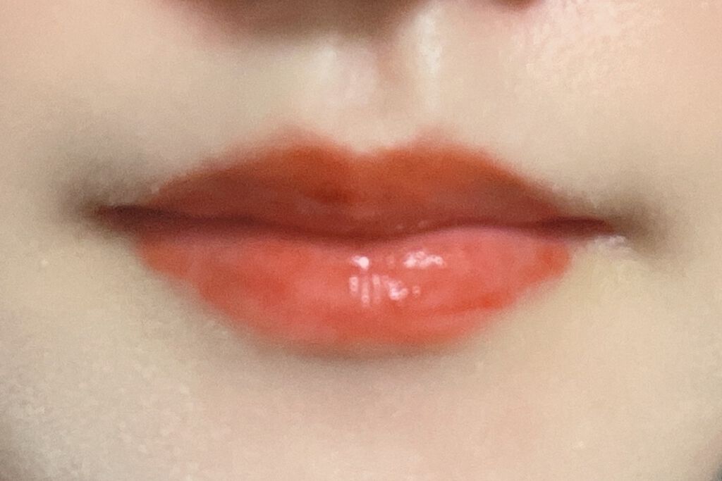 ジューシーラスティングティント/rom&nd/リップティントを使ったクチコミ(2枚目)