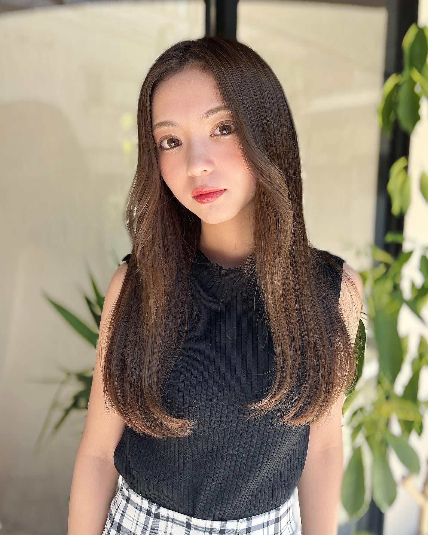 HARUNA on LIPS 「たまにはレイヤー無しなスタイルも😉⭐️毛先が重ためにすることで..」(2枚目)