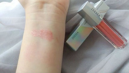 ダイヤモンドシリーズ 星空リキッドアイシャドウ 15浅間白桃/ZEESEA/リキッドアイシャドウを使ったクチコミ(3枚目)