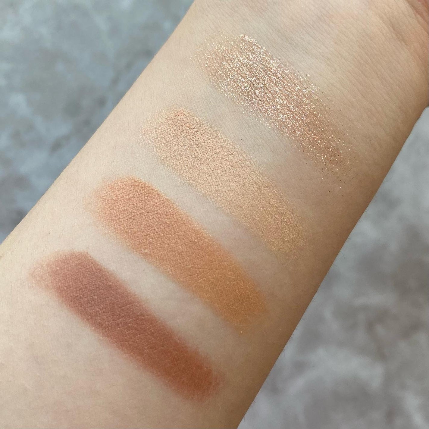 ビタートーンアイシャドウ/CEZANNE/パウダーアイシャドウを使ったクチコミ(3枚目)