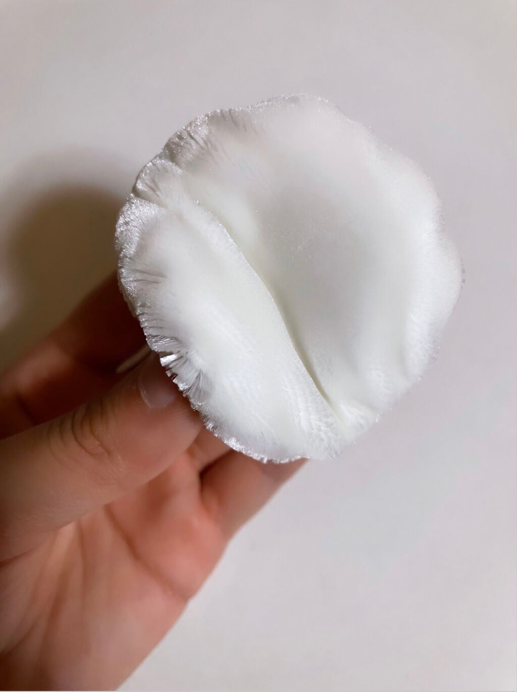 りほ on LIPS 「毛足4㍉🤍✨ふわふわパフ前回に続いて4月にリニューアルしたチャ..」(3枚目)