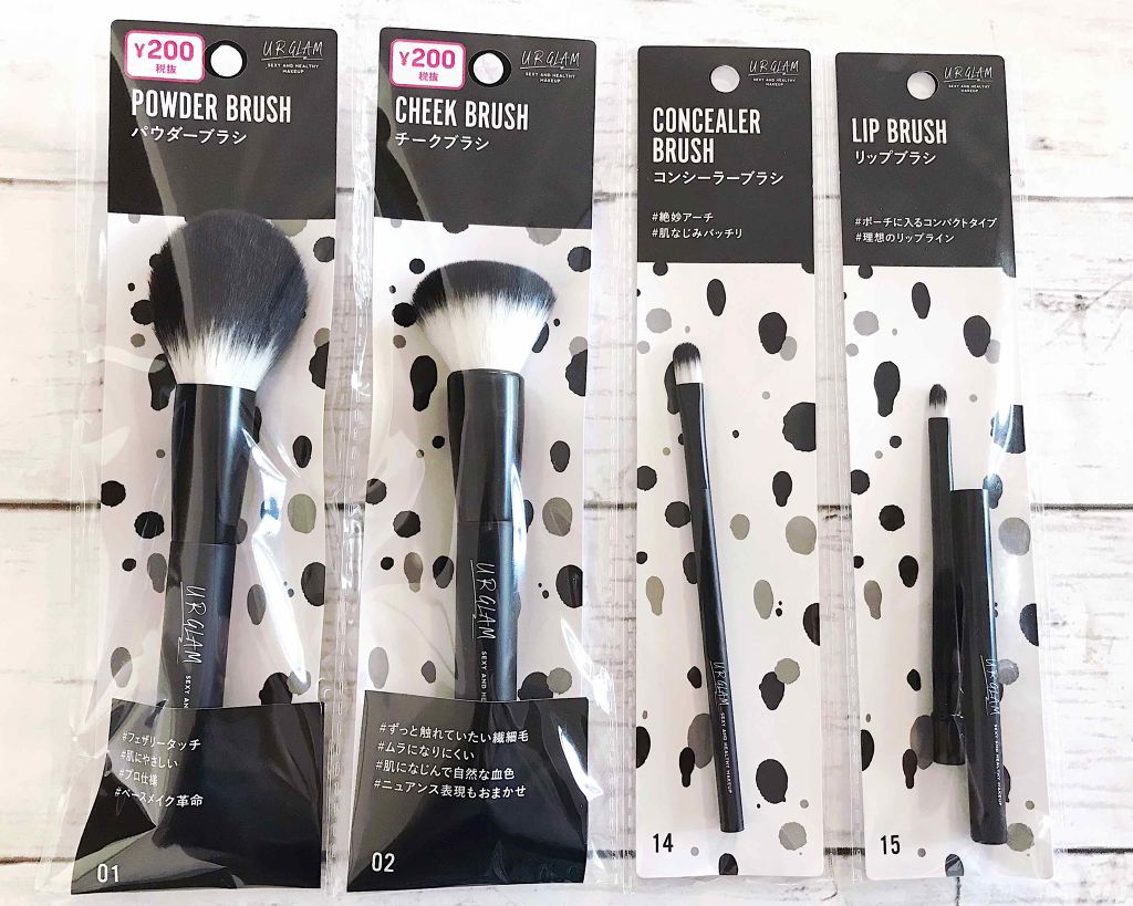 UR GLAM　CHEEK BRUSH/U R GLAM/メイクブラシを使ったクチコミ（2枚目）