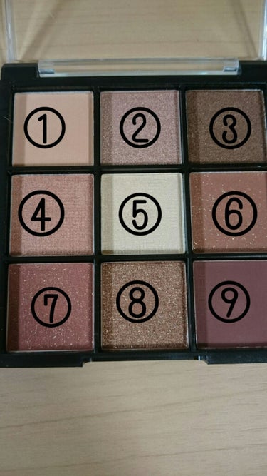 UR GLAM　BLOOMING EYE COLOR PALETTE/U R GLAM/パウダーアイシャドウを使ったクチコミ（2枚目）