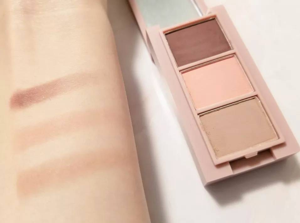 frunflynn マルチパーフェクター アイブロウキット 03 ストロベリーアイス/frunflynn/パウダーアイブロウを使ったクチコミ（3枚目）