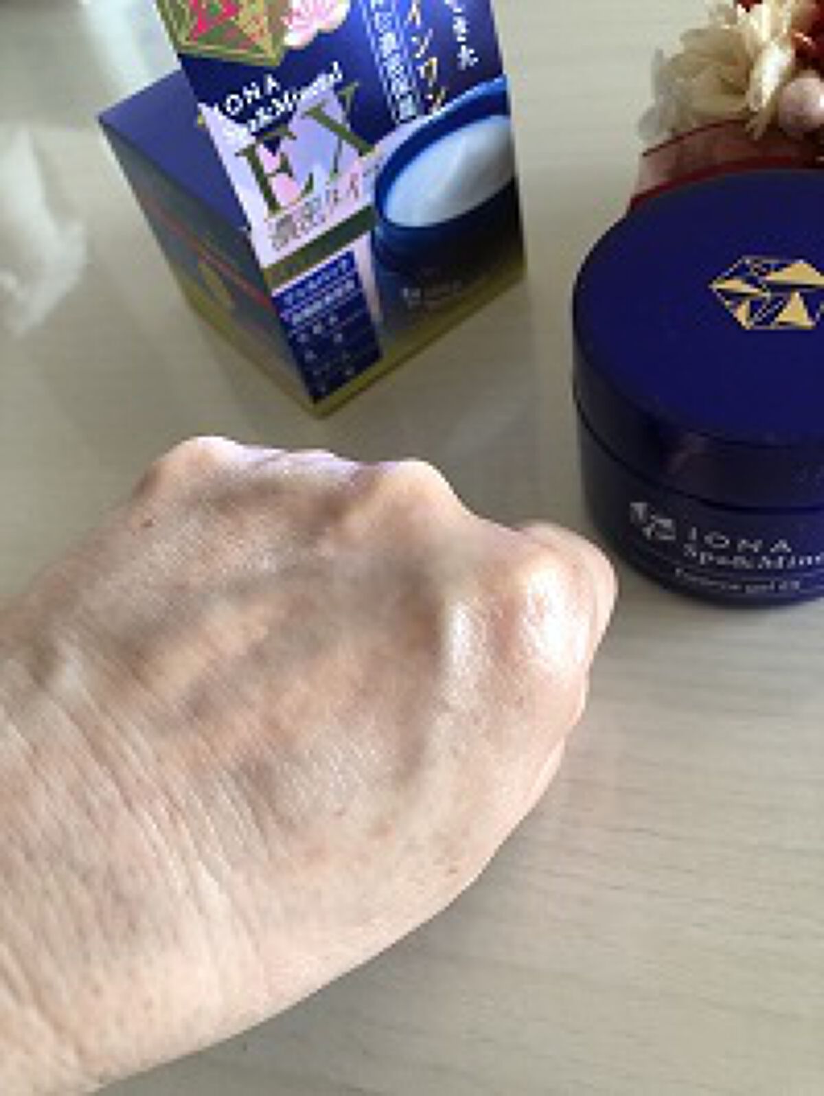 エッセンス ジェル EX/イオナ スパ＆ミネラル/オールインワン化粧品を使ったクチコミ（3枚目）