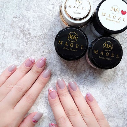 カラフルベース/マジェル/ジェルネイルを使ったクチコミ(2枚目)