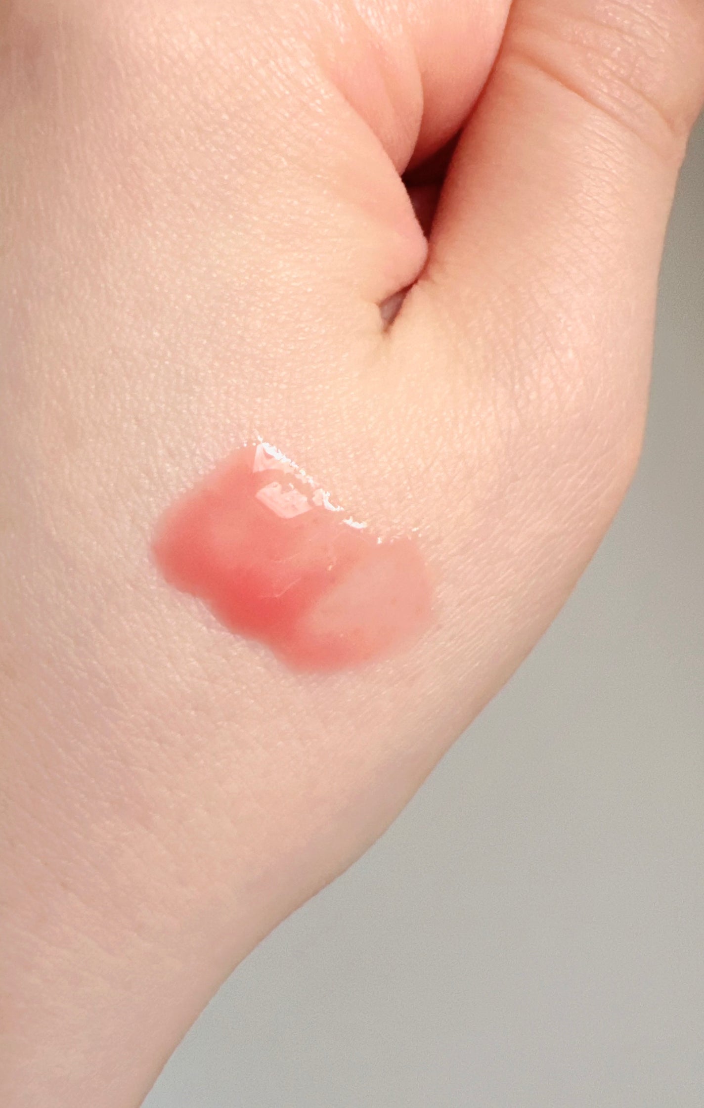 フィー 3Dボリューミンググロス/fwee/リップグロスを使ったクチコミ(5枚目)