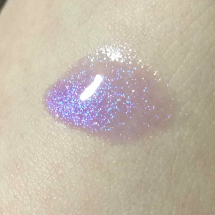 メスメリック ウェットリップオイル/CHICCA/リップグロスを使ったクチコミ(3枚目)