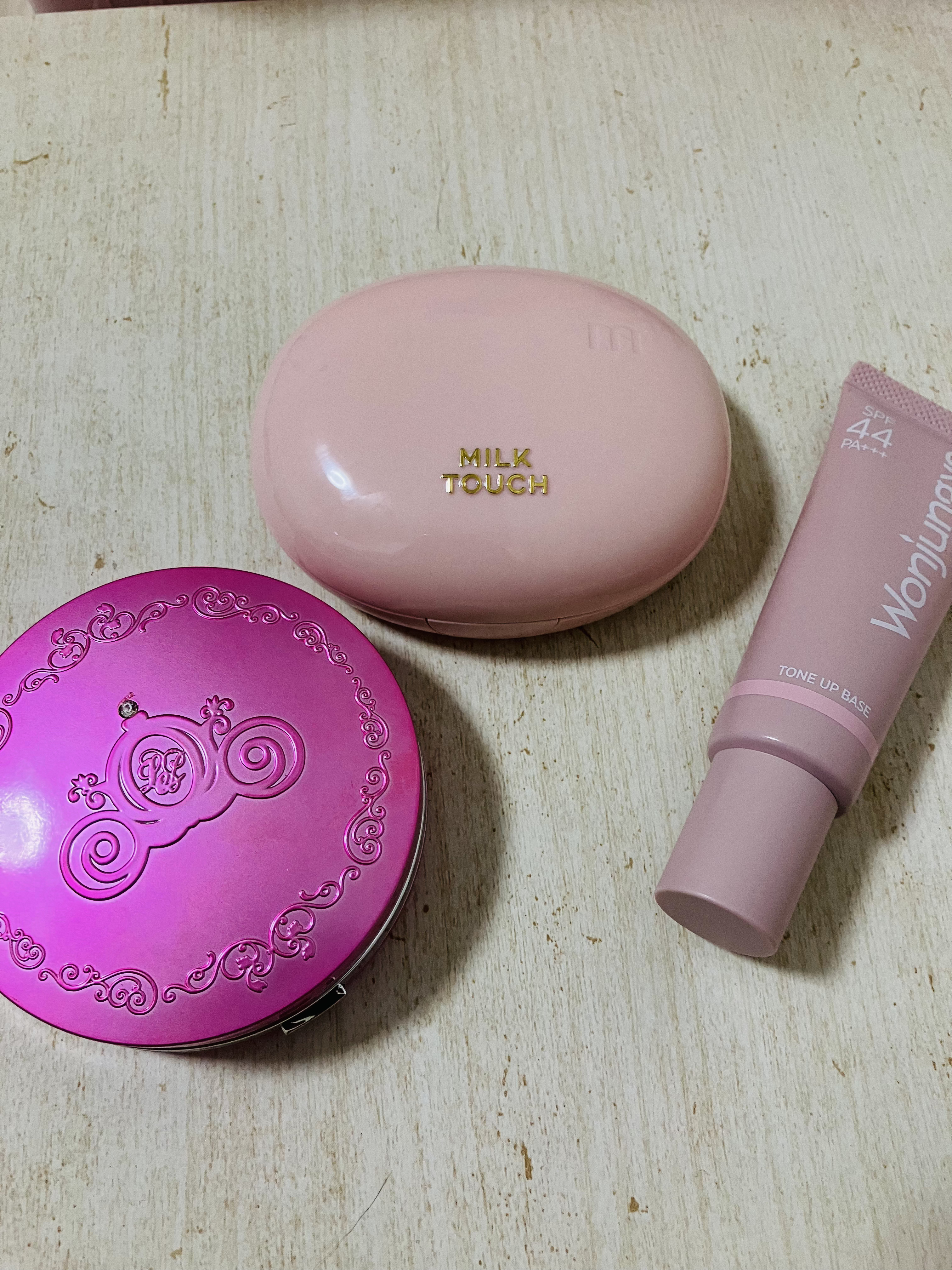 オールデイスキンフィットミルキーグロウクッション/Milk Touch/クッションファンデーションを使ったクチコミ（1枚目）