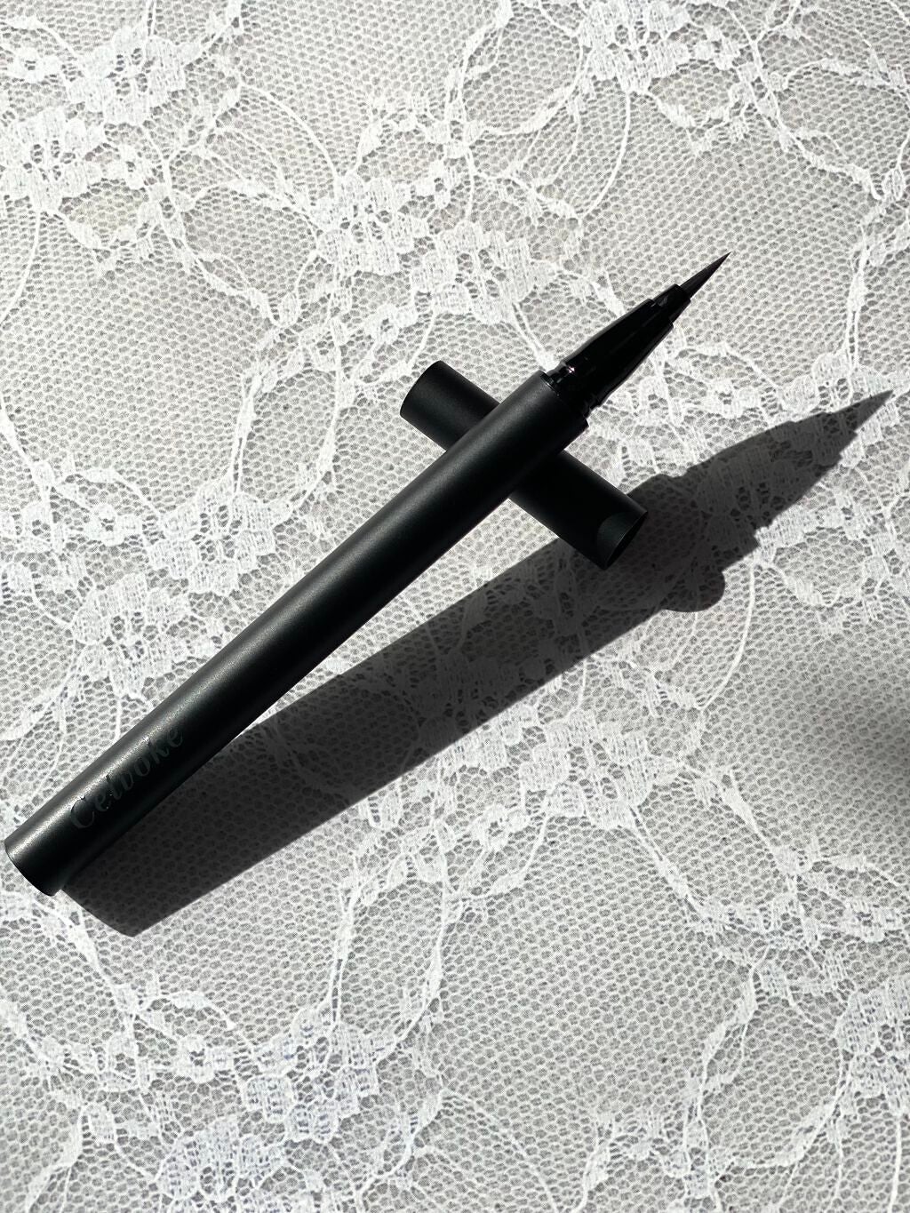 シュアネスアイライナーリキッドS/Celvoke/リキッドアイライナーを使ったクチコミ(3枚目)