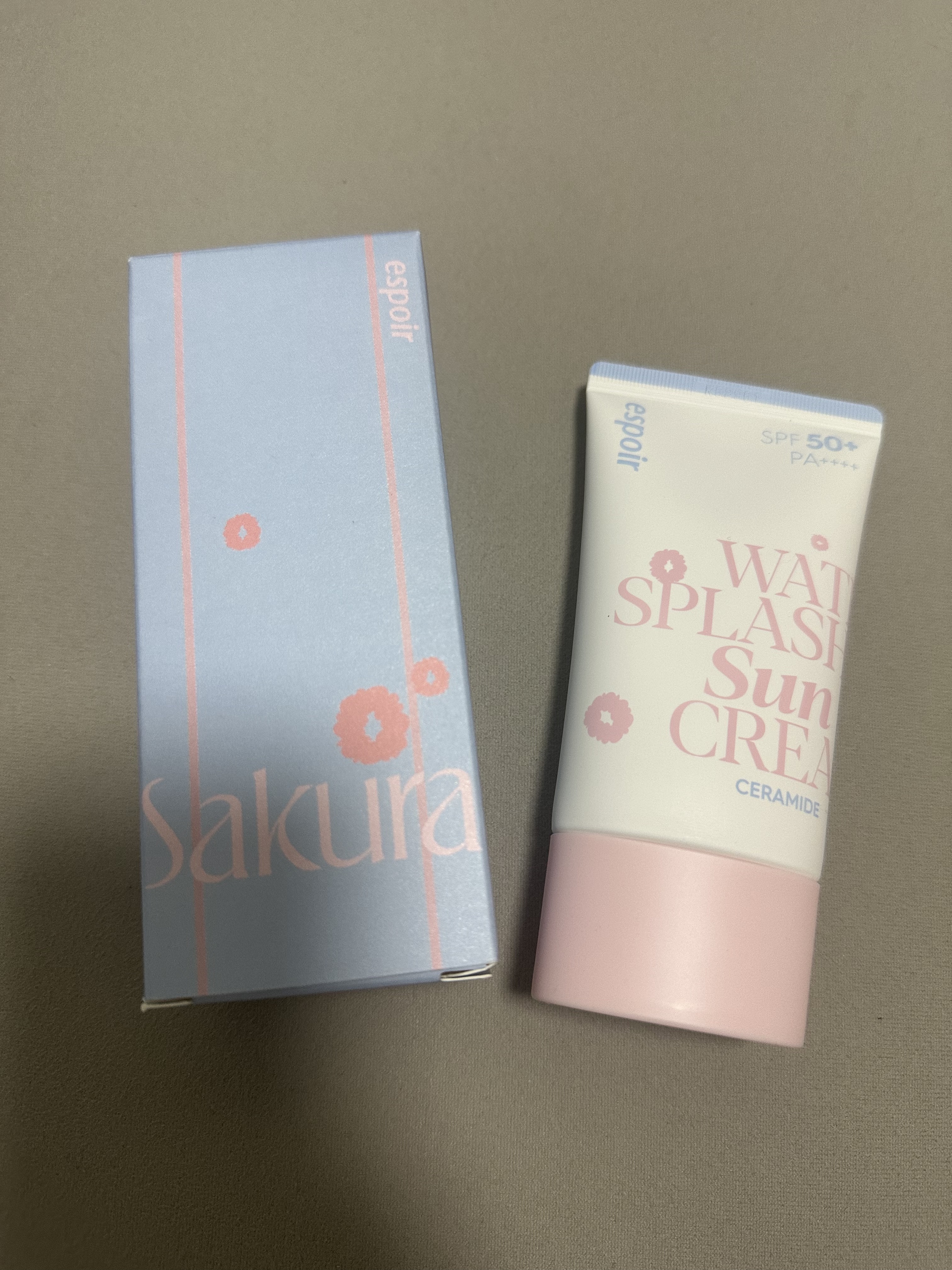 ウォータースプラッシュサンクリーム セラミド 桜エディション（60ml）/espoir/日焼け止めクリームを使ったクチコミ（1枚目）