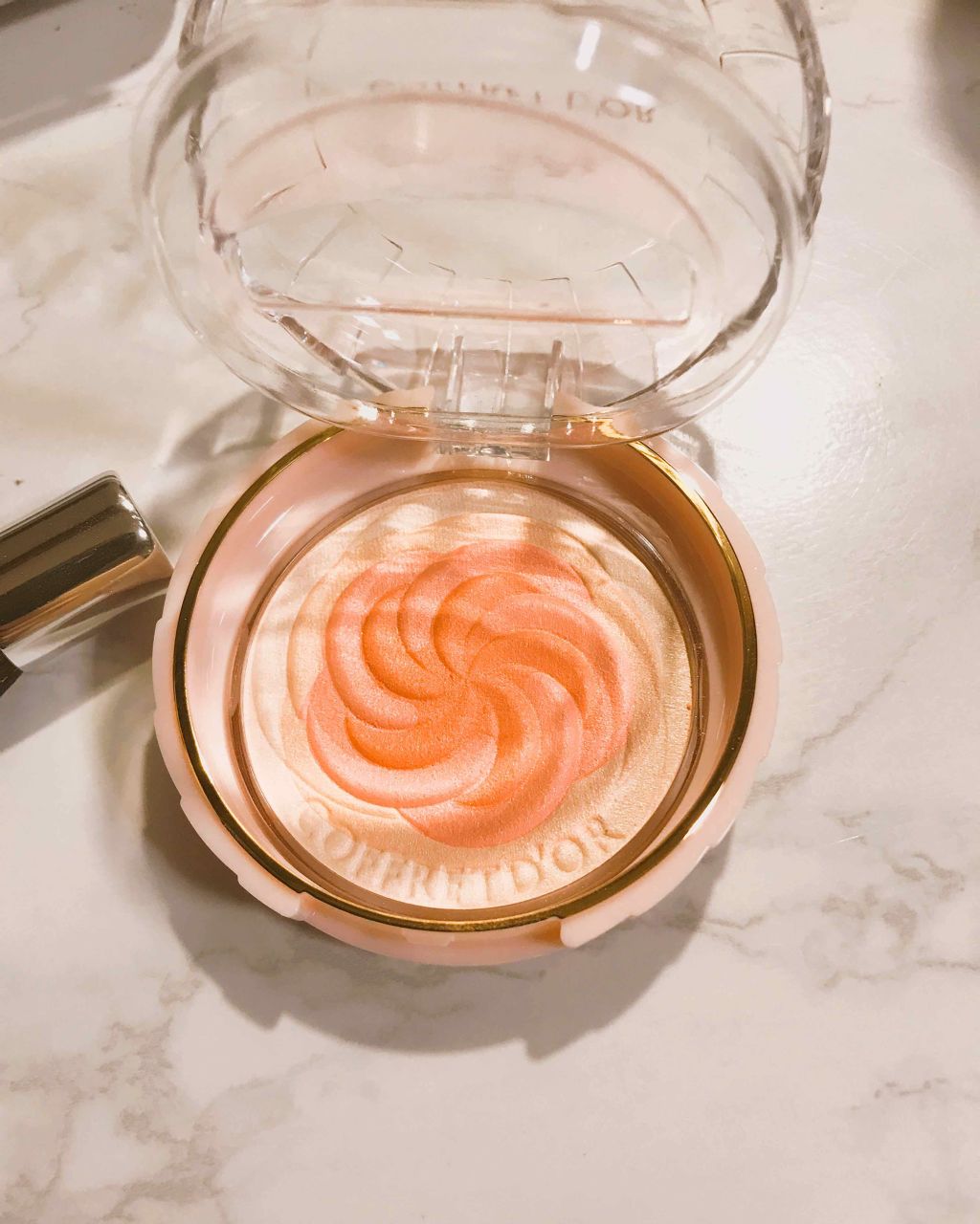 スマイルアップチークス/コフレドール/パウダーチークを使ったクチコミ（2枚目）