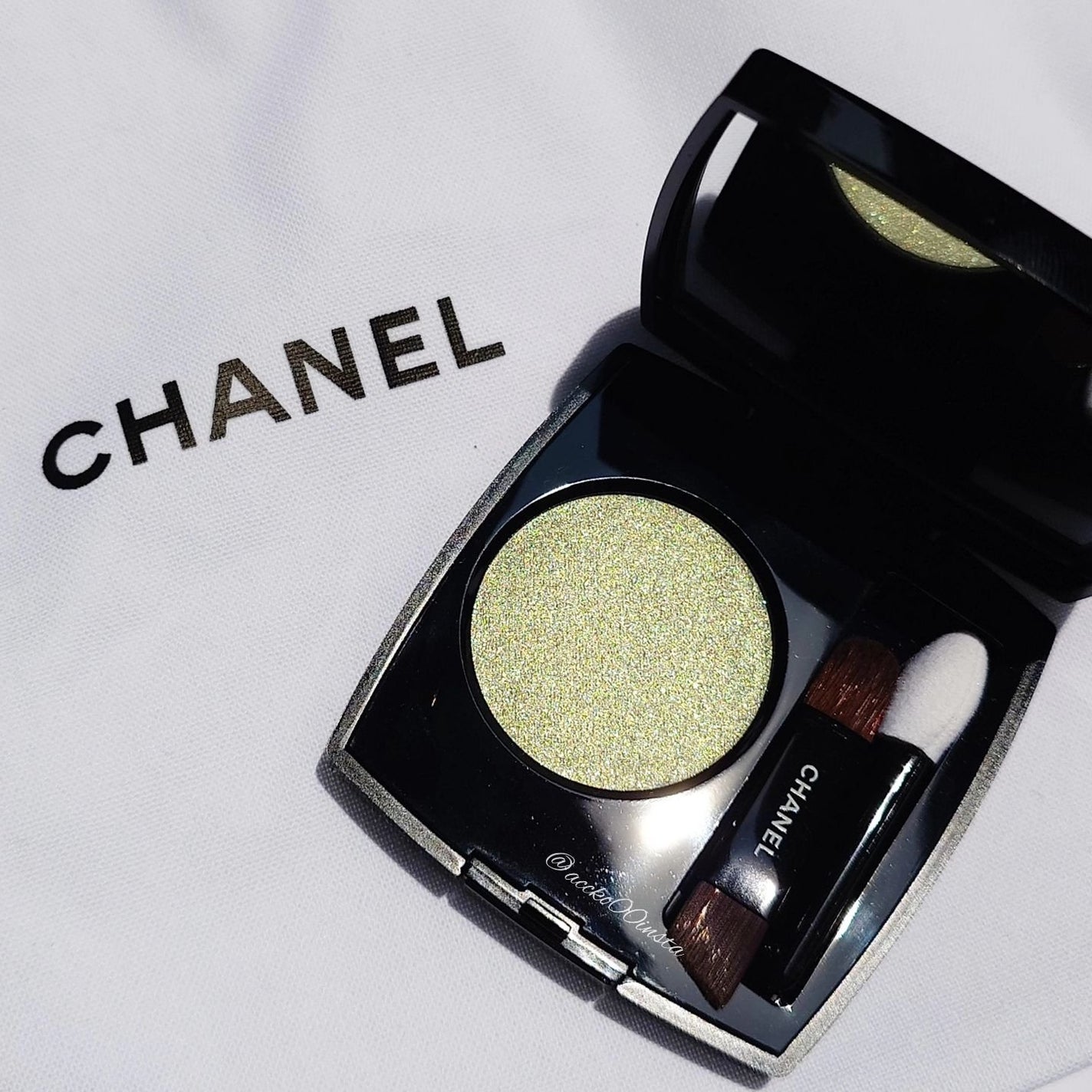 オンブル エサンシエル/CHANEL/単色アイシャドウを使ったクチコミ(1枚目)
