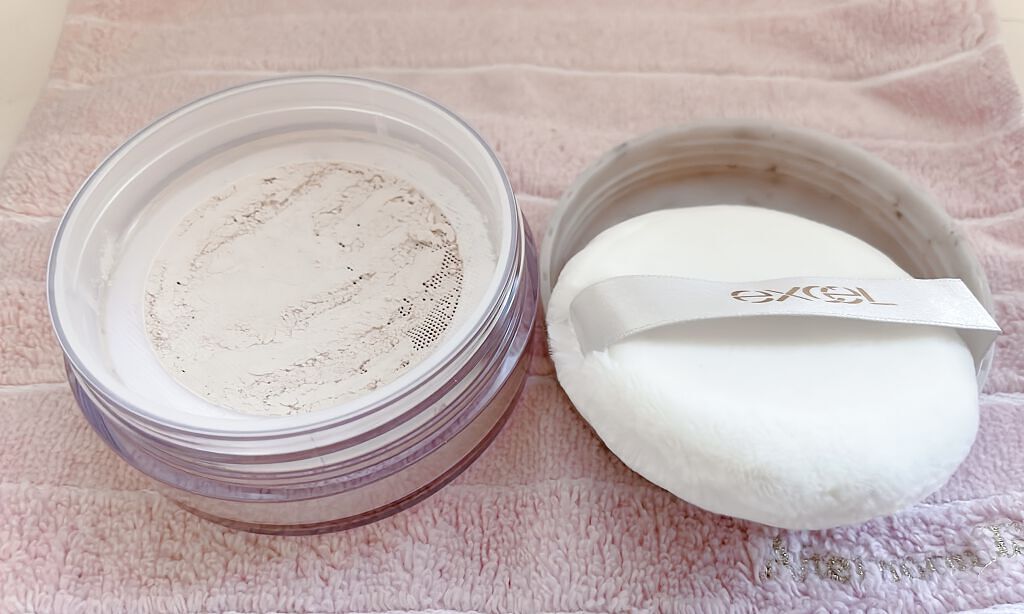 エクストラリッチパウダー　’２２ 01/excel/ルースパウダーを使ったクチコミ（3枚目）