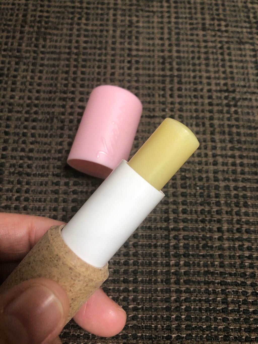 オーガニック リップバーム スイートアーモンドの香り/クナイプ/リップケアを使ったクチコミ(2枚目)