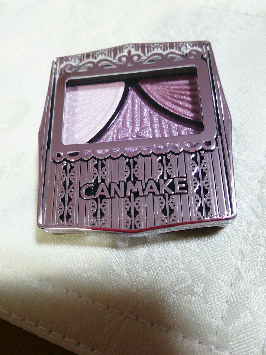 ジューシーピュアアイズ/キャンメイク/アイシャドウパレットを使ったクチコミ(1枚目)