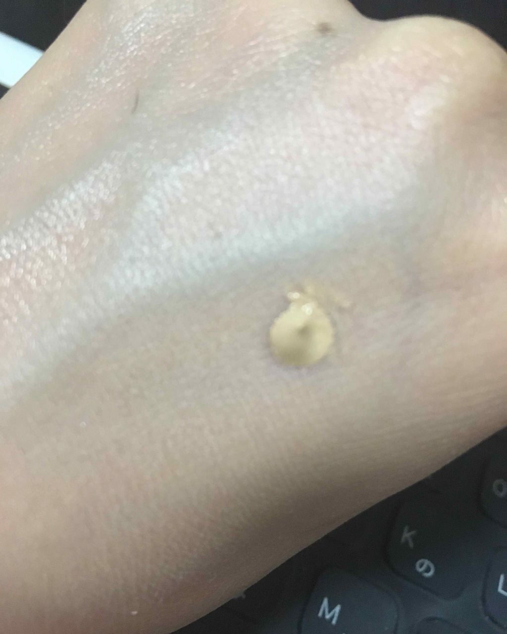 リンメル ロンドン CCクリームのクチコミ「CCクリームというよりBBクリームっぽい

抜群の日焼け止め効果

伸びがいい。
色は普通より.....」（2枚目）