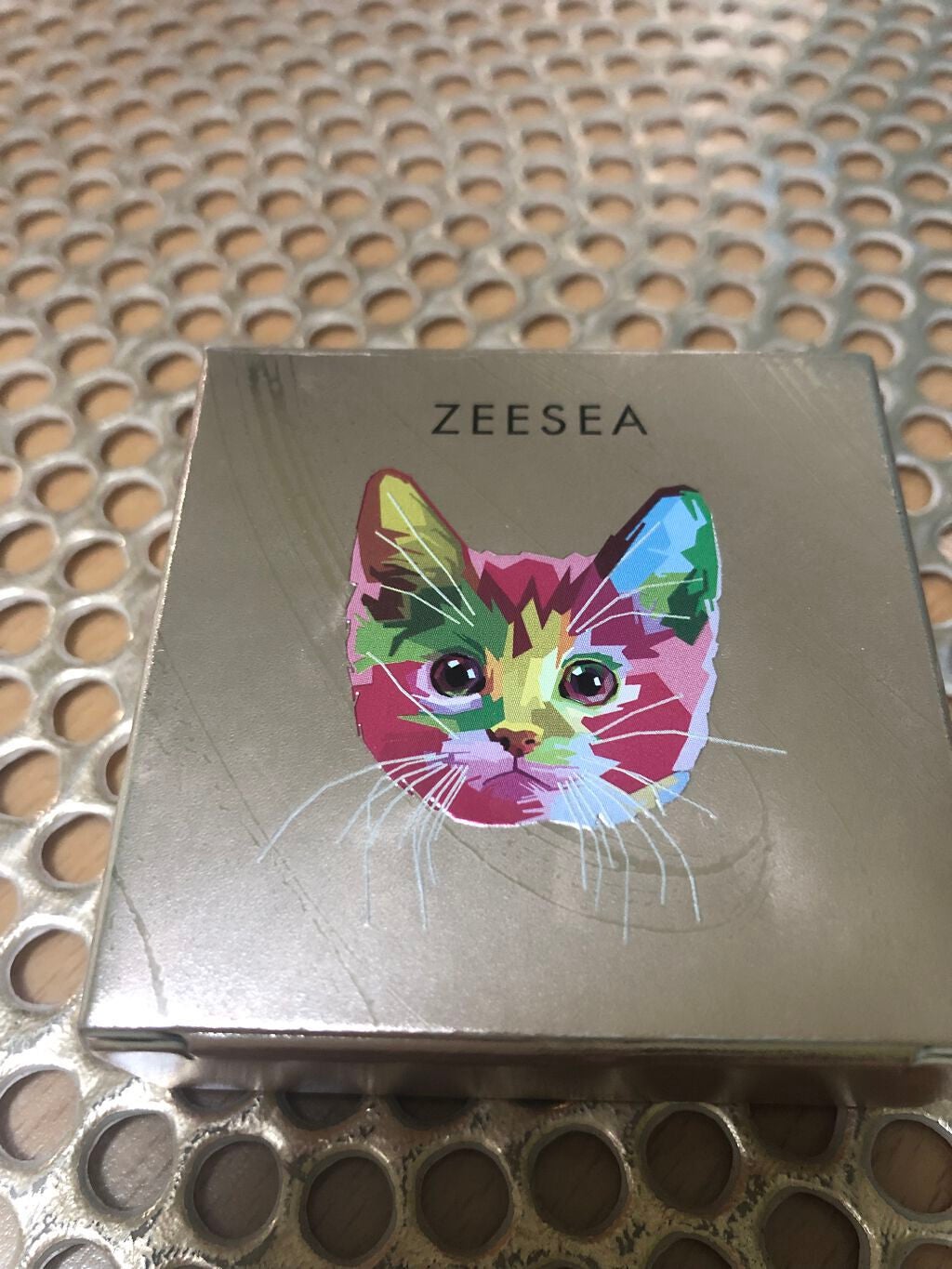 薔薇ネコ on LIPS 「パケ買いしました。一目惚れ。3種類くらいありましたが、この猫を..」(2枚目)