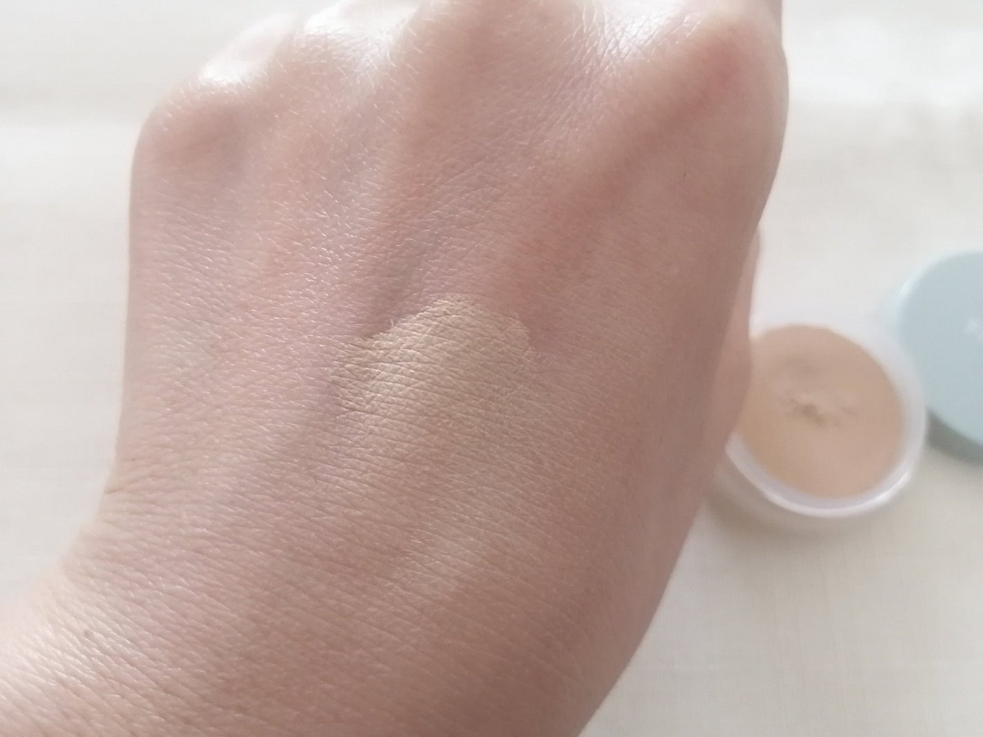 ウルトラカバー コンシーラー WP/FASIO/クリームコンシーラーを使ったクチコミ(4枚目)