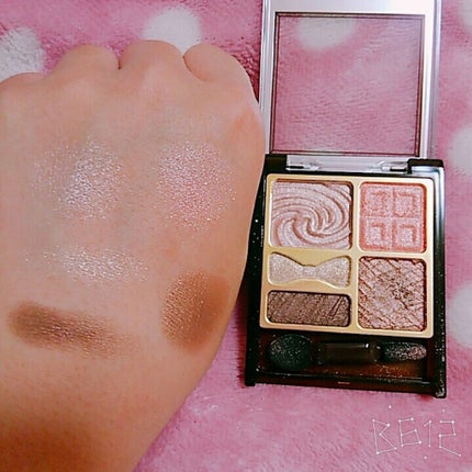 プレミアムガトーシャドウ/スウィーツ スウィーツ/アイシャドウパレットを使ったクチコミ(2枚目)