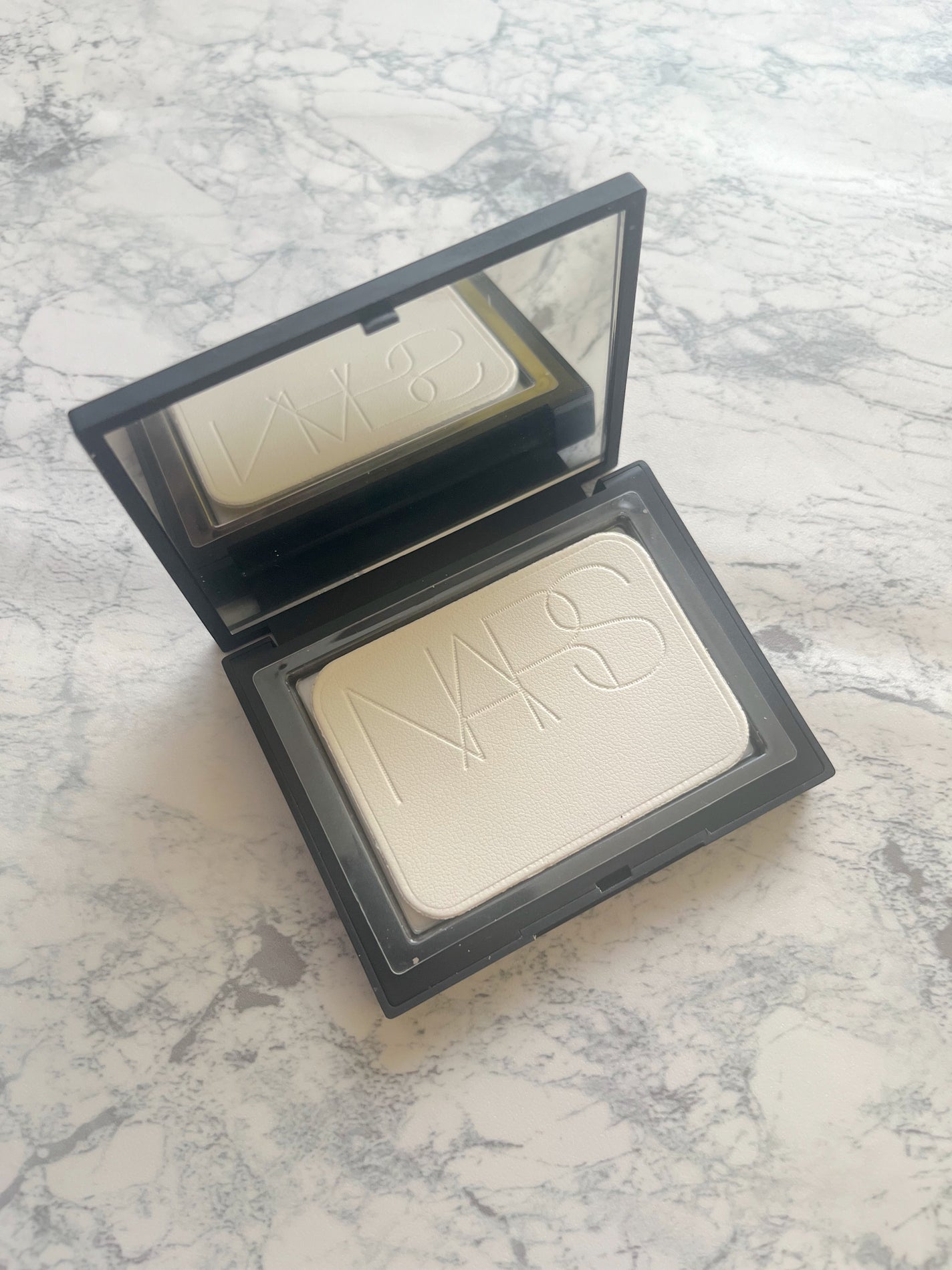 ライトリフレクティングセッティングパウダー プレスト N/NARS/プレストパウダーを使ったクチコミ(2枚目)