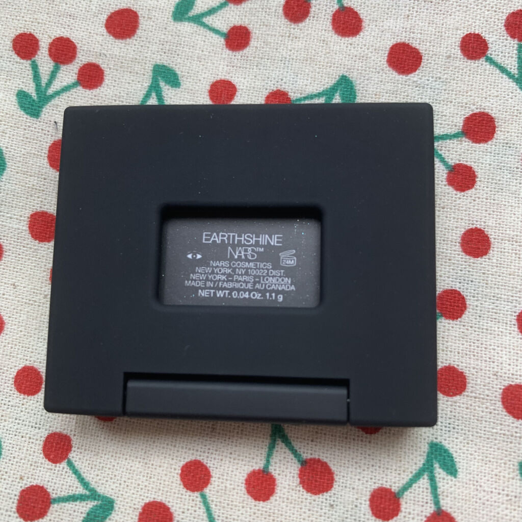 ハードワイヤードアイシャドー/NARS/単色アイシャドウを使ったクチコミ（2枚目）