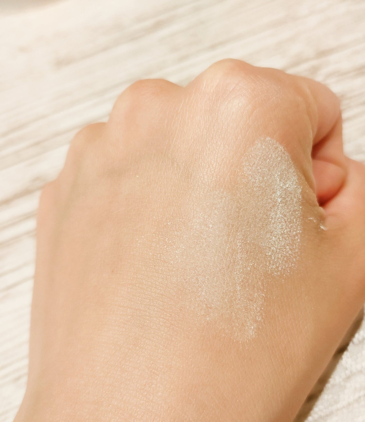 浮生若夢シリーズ フロストルースパウダー/CATKIN/ルースパウダーを使ったクチコミ(3枚目)