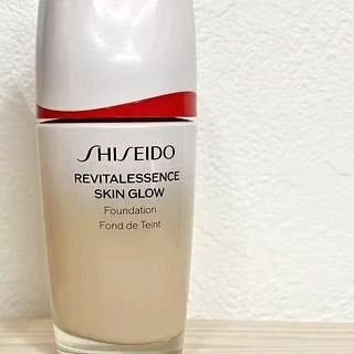 エッセンス スキングロウ ファンデーション/SHISEIDO/リキッドファンデーションを使ったクチコミ(2枚目)