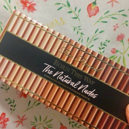 ボーン ディス ウェイ ザ ナチュラル ヌード アイシャドウ パレット/Too Faced/アイシャドウパレットを使ったクチコミ(2枚目)