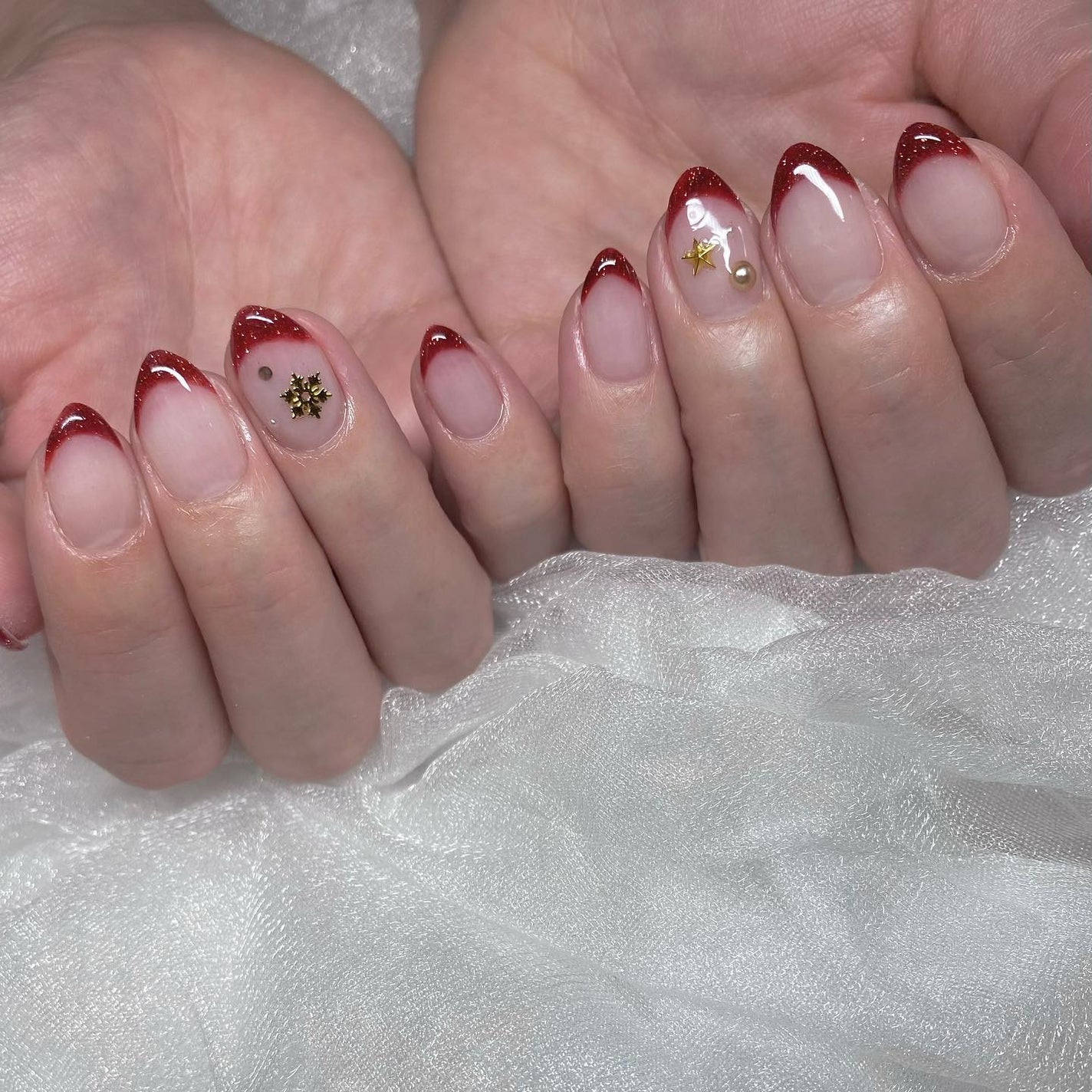 kanna on LIPS 「・・・フラッシュ赤フレンチ🎄❤️イイオンナ感…(◜ω◝)👍🏻💋..」(4枚目)